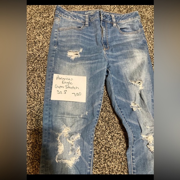 American Eagle super stretch. Jeans are in great condition - Picture 2 of 2